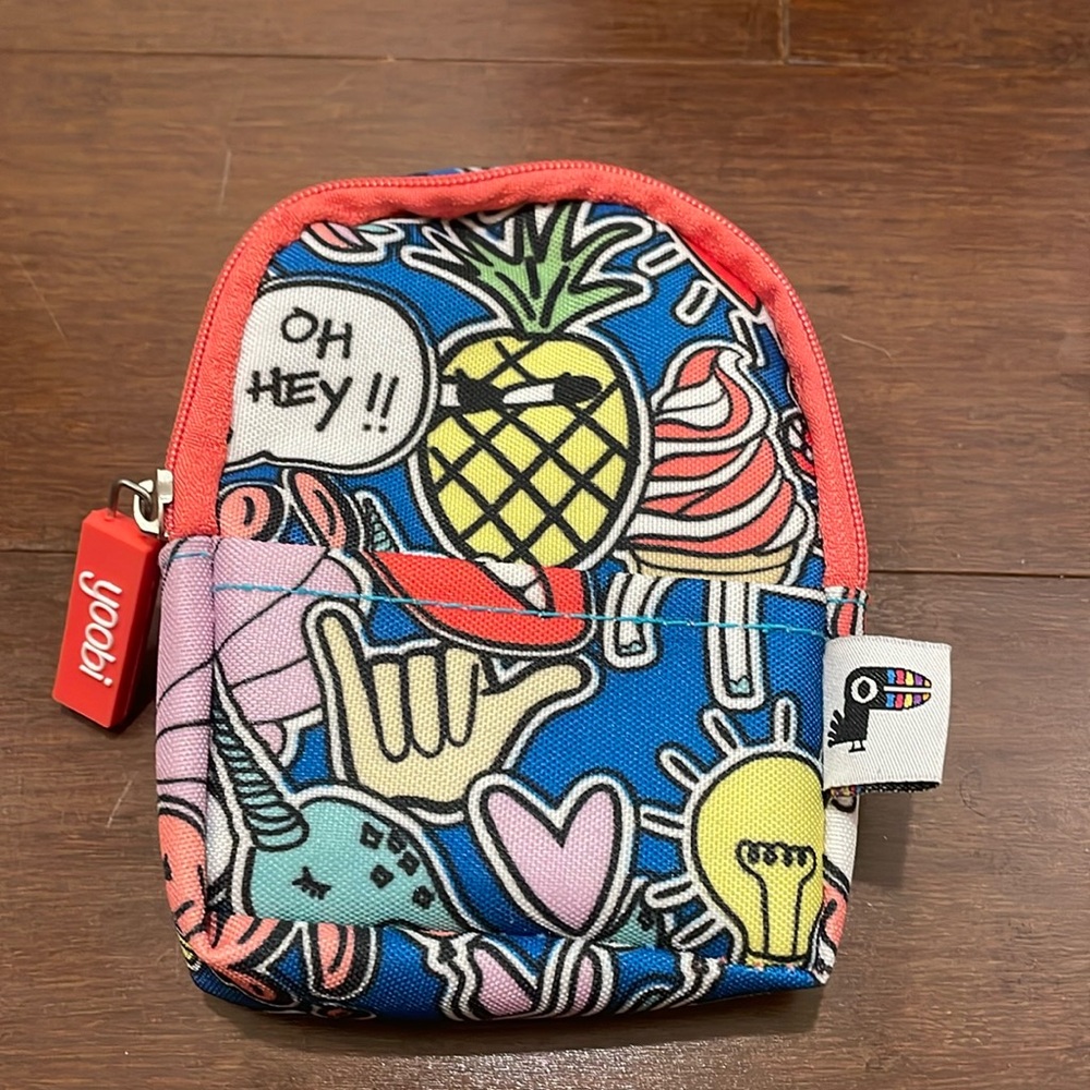 Yoobi mini backpack charm